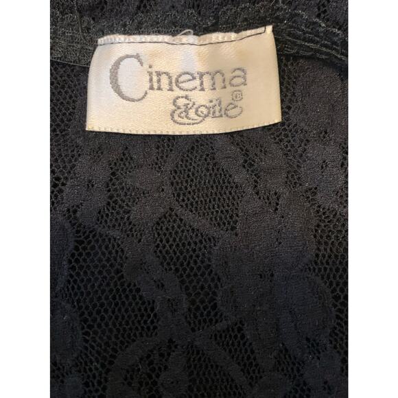 Cinema Ed Oile black short sleeves back lace top size small - Picture 4 of 9